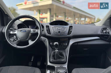 Внедорожник / Кроссовер Ford Kuga 2013 в 