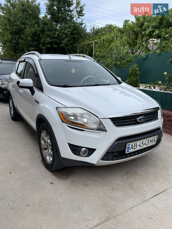 Внедорожник / Кроссовер Ford Kuga 2010 в Могилев-Подольске фото 2 Внедорожник / Кроссовер Ford Kuga 2010 в Могилев-Подольске