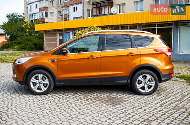 Внедорожник / Кроссовер Ford Kuga 2015 в 