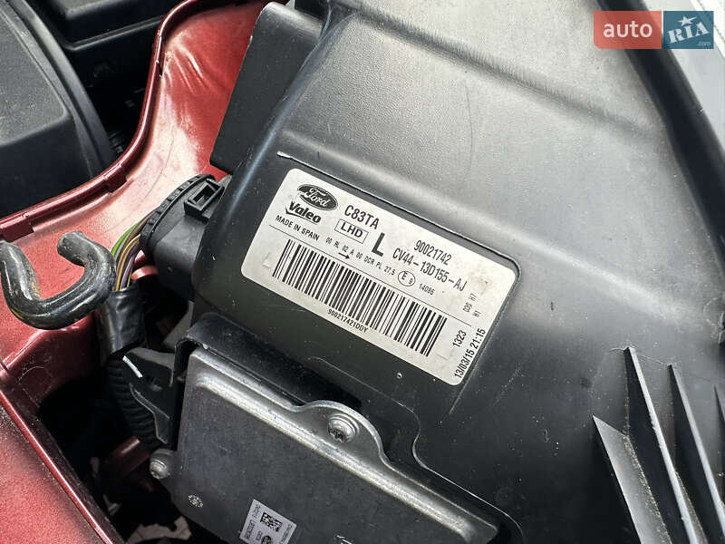 Внедорожник / Кроссовер Ford Kuga 2015 в Ровно