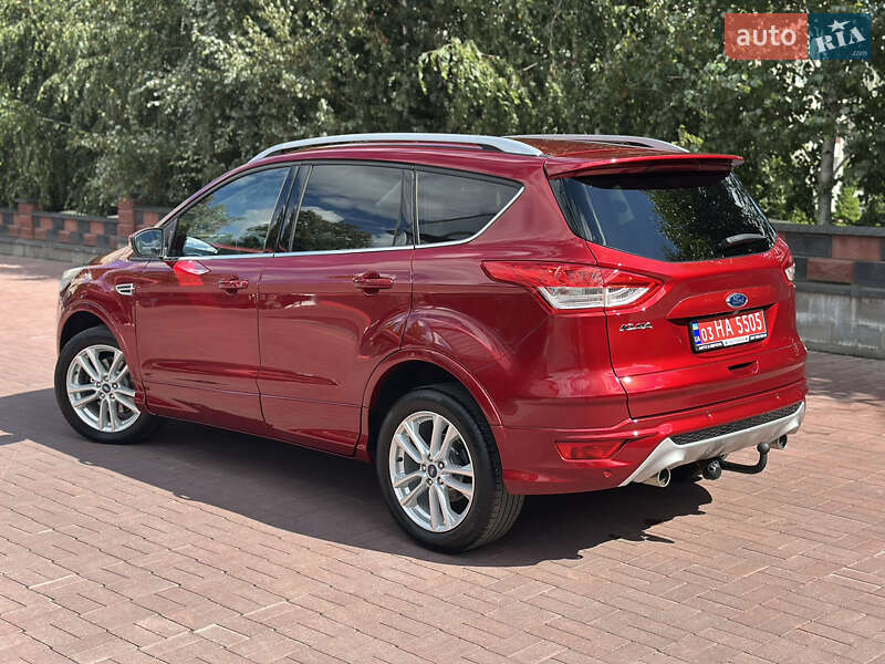 Внедорожник / Кроссовер Ford Kuga 2015 в Ровно