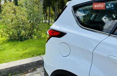 Внедорожник / Кроссовер Ford Kuga 2019 в 