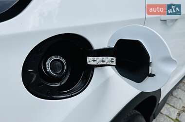 Внедорожник / Кроссовер Ford Kuga 2019 в 