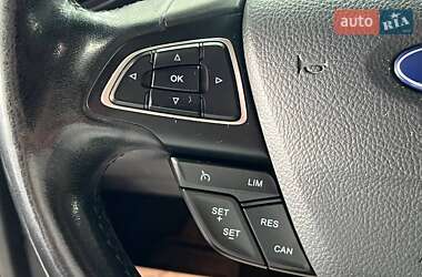 Внедорожник / Кроссовер Ford Kuga 2017 в 