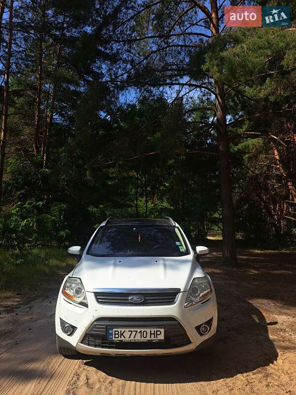 Внедорожник / Кроссовер Ford Kuga 2011 в Вараше