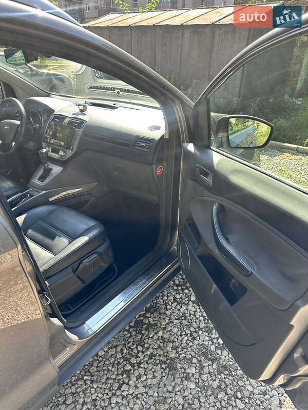 Внедорожник / Кроссовер Ford Kuga 2012 в Днепре