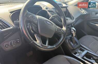 Внедорожник / Кроссовер Ford Kuga 2019 в 
