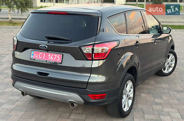 Внедорожник / Кроссовер Ford Kuga 2018 в 