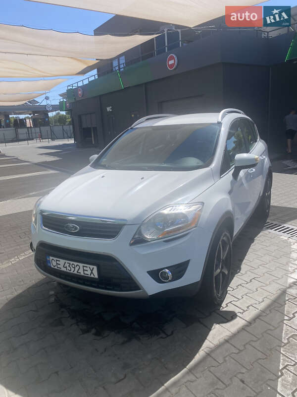 Внедорожник / Кроссовер Ford Kuga 2012 в Черновцах