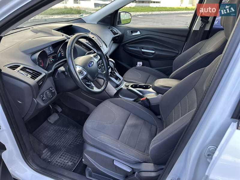 Внедорожник / Кроссовер Ford Kuga 2014 в Харькове