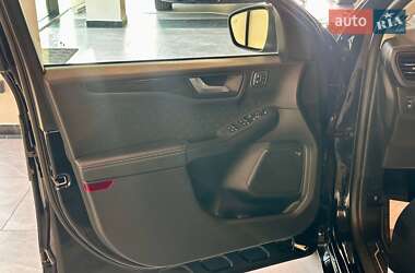 Внедорожник / Кроссовер Ford Kuga 2020 в 