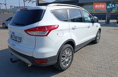 Внедорожник / Кроссовер Ford Kuga 2013 в 