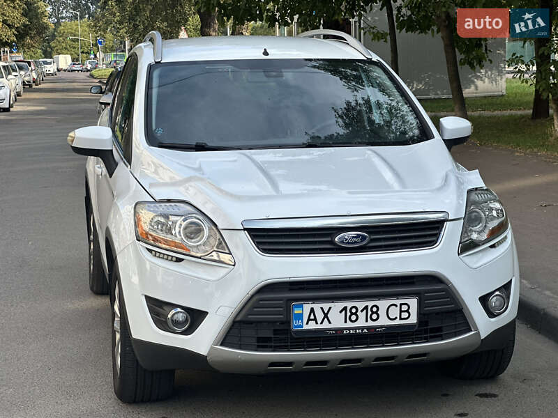 Внедорожник / Кроссовер Ford Kuga 2010 в Львове