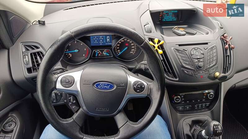 Внедорожник / Кроссовер Ford Kuga 2015 в Нововолынске фото 24 Внедорожник / Кроссовер Ford Kuga 2015 в Нововолынске