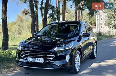 Позашляховик / Кросовер Ford Kuga 2021 в Києві