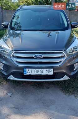 Позашляховик / Кросовер Ford Kuga 2017 в Переяславі