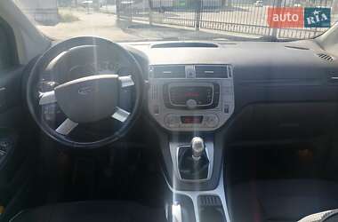Внедорожник / Кроссовер Ford Kuga 2012 в 