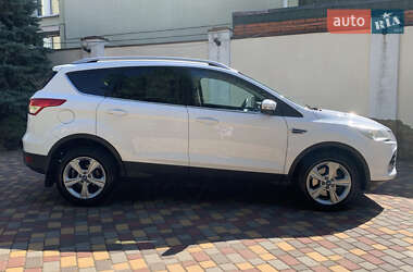 Внедорожник / Кроссовер Ford Kuga 2013 в 