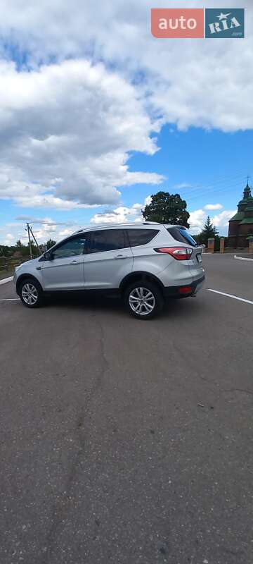 Внедорожник / Кроссовер Ford Kuga 2019 в Ромнах фото 34 Внедорожник / Кроссовер Ford Kuga 2019 в Ромнах