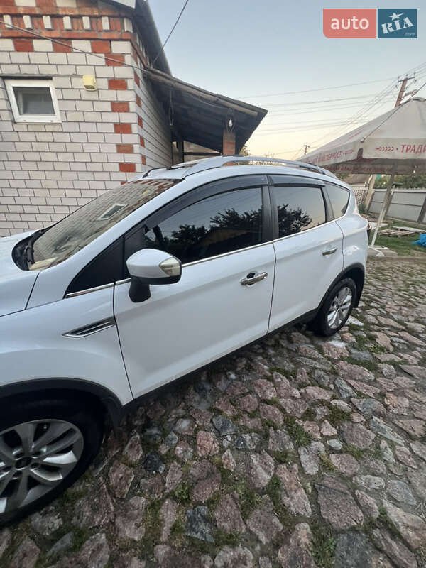 Внедорожник / Кроссовер Ford Kuga 2010 в Кобеляках