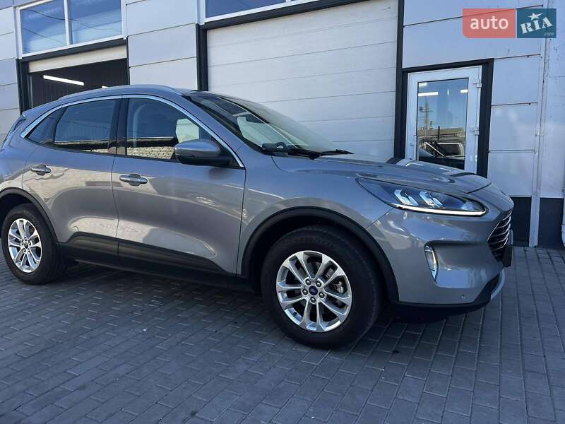 Позашляховик / Кросовер Ford Kuga 2021 в Черкасах фото 2 Позашляховик / Кросовер Ford Kuga 2021 в Черкасах