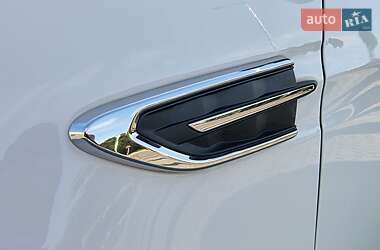 Внедорожник / Кроссовер Ford Kuga 2017 в 