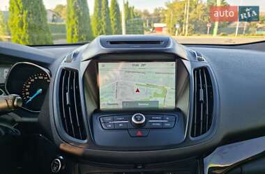 Внедорожник / Кроссовер Ford Kuga 2017 в Виннице