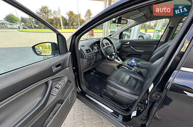 Внедорожник / Кроссовер Ford Kuga 2010 в 