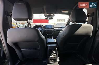 Внедорожник / Кроссовер Ford Kuga 2024 в 