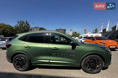 Внедорожник / Кроссовер Ford Kuga 2024 в 
