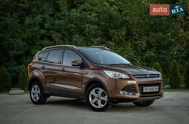Внедорожник / Кроссовер Ford Kuga 2013 в Черновцах