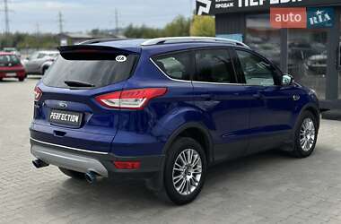 Внедорожник / Кроссовер Ford Kuga 2013 в 