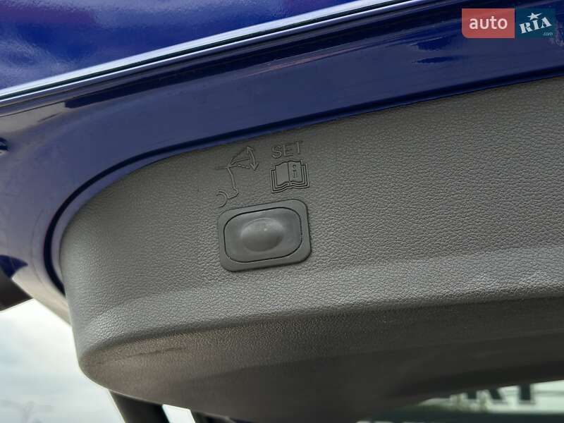 Позашляховик / Кросовер Ford Kuga 2013 в Чернівцях