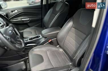 Внедорожник / Кроссовер Ford Kuga 2013 в 