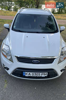Внедорожник / Кроссовер Ford Kuga 2011 в 