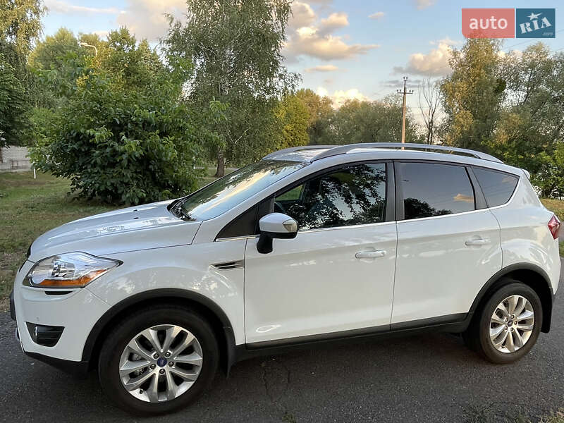 Внедорожник / Кроссовер Ford Kuga 2011 в Киеве