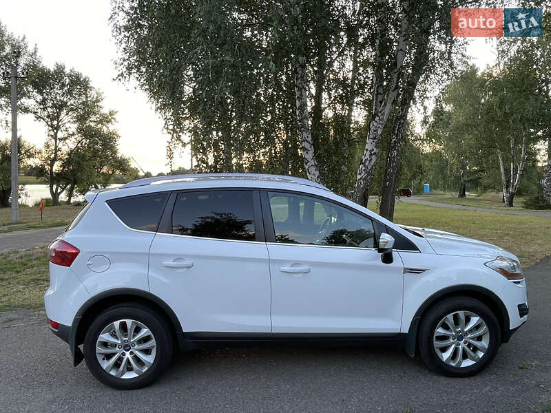 Внедорожник / Кроссовер Ford Kuga 2011 в Киеве