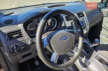 Внедорожник / Кроссовер Ford Kuga 2011 в 