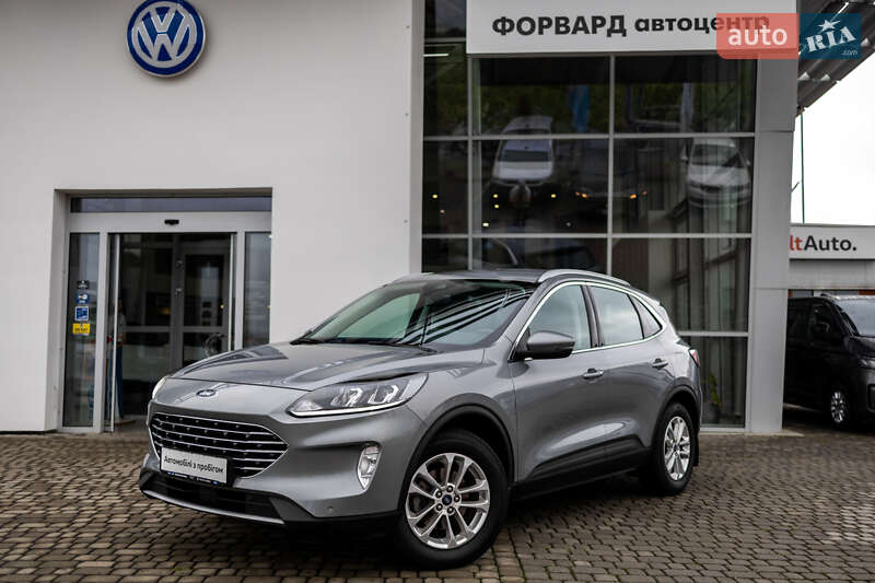 Внедорожник / Кроссовер Ford Kuga 2020 в 