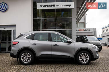 Внедорожник / Кроссовер Ford Kuga 2020 в 