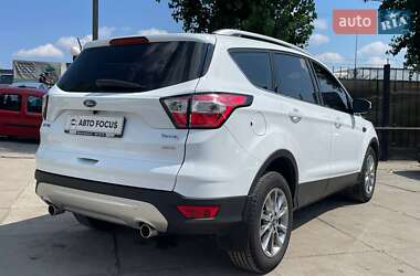 Внедорожник / Кроссовер Ford Kuga 2019 в 