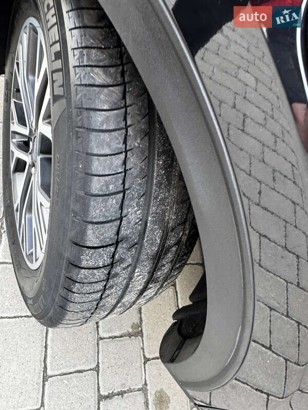 Внедорожник / Кроссовер Ford Kuga 2021 в Бродах