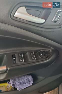 Позашляховик / Кросовер Ford Kuga 2015 в Косові