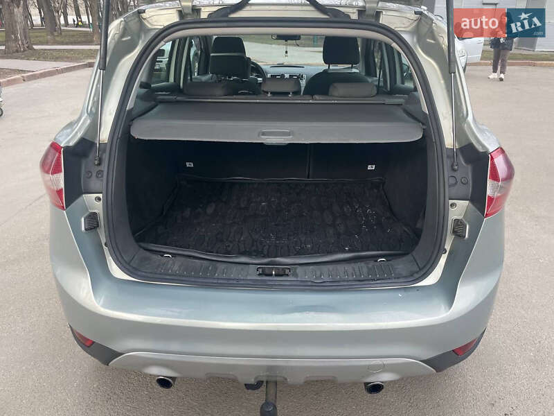 Внедорожник / Кроссовер Ford Kuga 2009 в Харькове