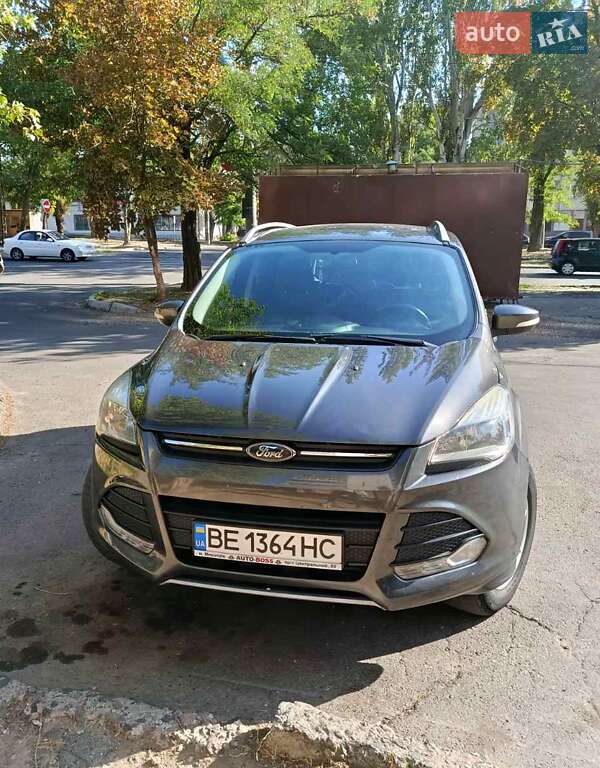 Внедорожник / Кроссовер Ford Kuga 2015 в 
