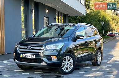 Позашляховик / Кросовер Ford Kuga 2017 в Трускавці