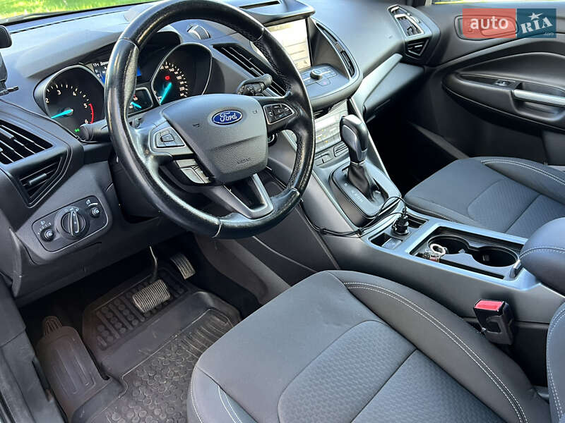 Внедорожник / Кроссовер Ford Kuga 2017 в Трускавце фото 41 Внедорожник / Кроссовер Ford Kuga 2017 в Трускавце