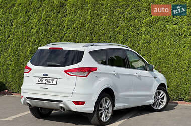 Внедорожник / Кроссовер Ford Kuga 2016 в 