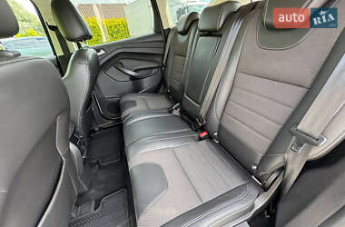 Внедорожник / Кроссовер Ford Kuga 2016 в 