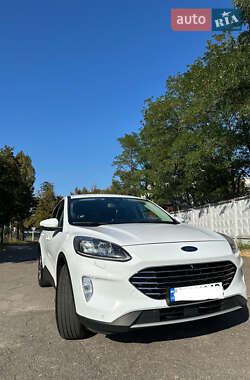 Внедорожник / Кроссовер Ford Kuga 2020 в 